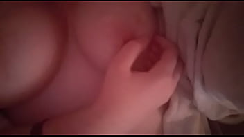 Mi novia enseñandose por whatsapp