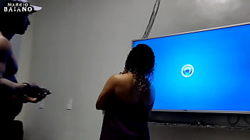 Ofereci ajuda a gostosa aceitou e pagou com muito cu no meu vacilona si fudeu