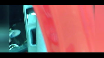 Amo que meu marido me leve pra passear e me expor para estranhos nas ruas amo ser apalpada por estanhos e punhetarem em cima de mim