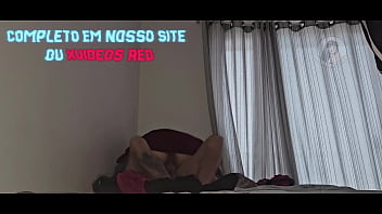 Marido filma e assiste sua esposa sendo fodida por amante pauzudo na sua propria cama Marido filma e assiste sua esposa sendo fodida por amante pauzudo na sua propria cama