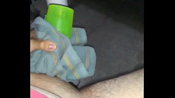 Le Meto Mi Pene A Un Juguete thumbnail