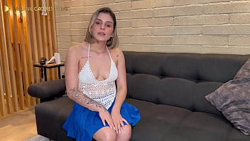 Vecina cachonda comparte habitacion de hotel le termino dando una epica follada