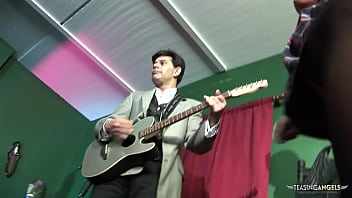 A couple of blondes and brunettes cant get enough sperm in a pub