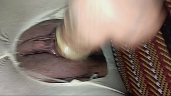 เย็ดผ่านถุงน่องที่ฉีกขาดจนน้ำเต็มหี