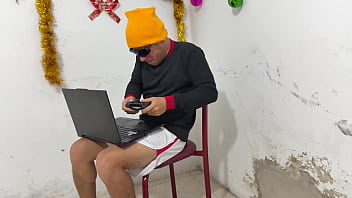 Hot stepfather takes advantage of his stepdaughter's trust by asking her for dirty things