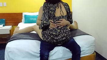 Casada insatisfecha se anima a probar clip