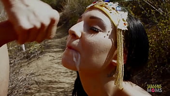 Brunette chick gets rewarded with a facial after fucking outdoors