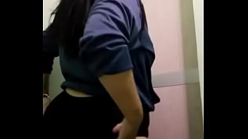 Un hombre que soporte mis nalgas