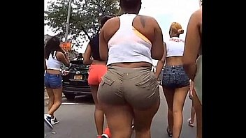 Shake that donkey butt