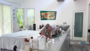 Real estate agent caught recording a couple getting naughty during a open house