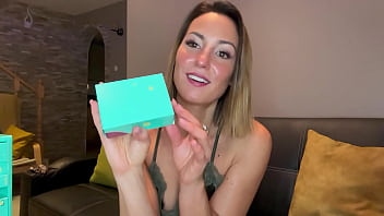 Bonjour toi j’ouvre la 4ème case de mon calendrier je reçois un