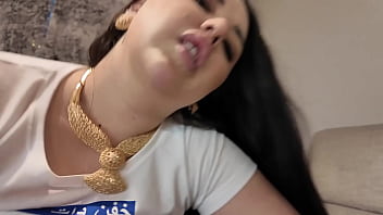 Dul turk komşum kapıda kalınca evime davet edip siktim turkish amateur porn