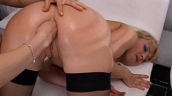 Lezzies deep fisting their assholes