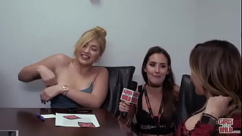 Taylor orgasms at the office