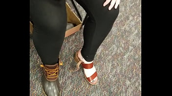 Miss toes tries on sandals