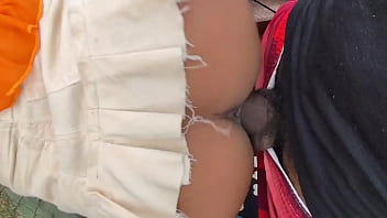 O ex da minha amiga me fudeu na pracinha