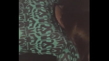 Daniela masturbandome