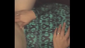 Daniela masturbandome