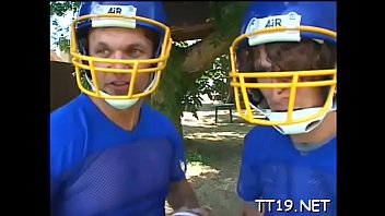 Sex starved brunette darling maria enjoying chopper