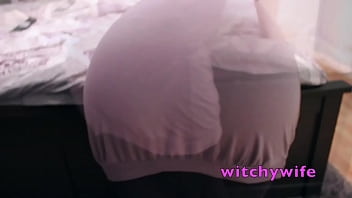 Big booty tease sexy amateur wife & mom