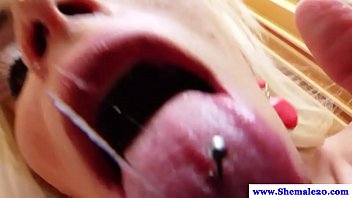 Big Tit Shemale Amateur Masturbating And Cant Get Enough thumbnail