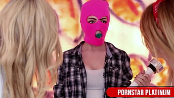 Kate kennedy & olivia austin cram a trophy inside leya falcon’s pussy