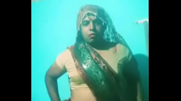 Hot Sonusissy Look Slut In Saree thumbnail