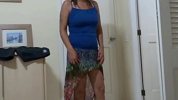 On vacation at the beach stepmom is recorded while showing off