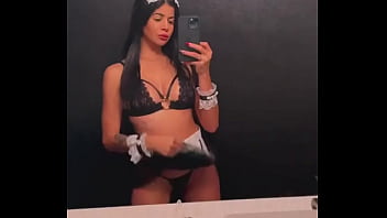 Say hi if i could send the full vid to you in your dmsdime hola si te puedo mandar el video completa a tus dms