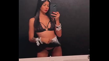 Say hi if i could send the full vid to you in your dmsdime hola si te puedo mandar el video completa a tus dms