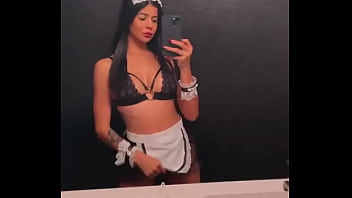 Say hi if i could send the full vid to you in your dmsdime hola si te puedo mandar el video completa a tus dms