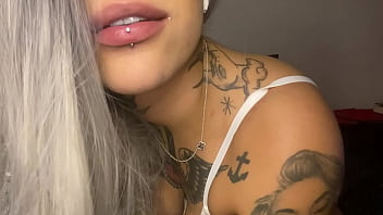 Me divertindo escondido enquanto minha namorada não esta em casa