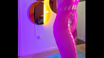 She broke in for a freak off