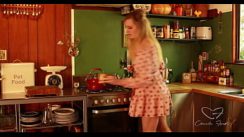 Hot second part lesbians kim cums & charlie forde have met again