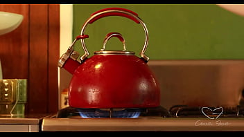 Hot second part lesbians kim cums & charlie forde have met again