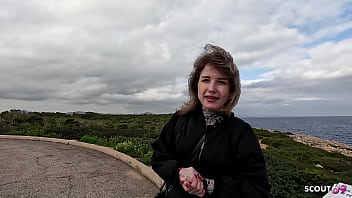 Dirty curvy german teen talk to quick no condom beach fuck by stranger and let him cum in her mouth