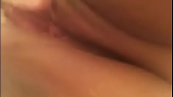 Sloppy latina milf pussy masturbation