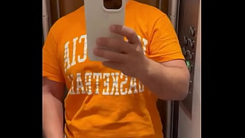 Au moment où ma grosse bite glisse dans ta petite ton destin est scellé pour toujours pas de retour en arrière et t