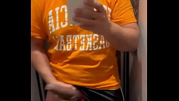 Au moment où ma grosse bite glisse dans ta petite ton destin est scellé pour toujours pas de retour en arrière et t