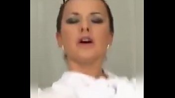 How the girl react on high climax during sex