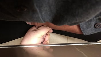 Mi Esposa Sabe A Lo Que Voy Al Baño Ella Sabe Porque Tardo Tanto Sabe Que Me Deslechan Ahí thumbnail