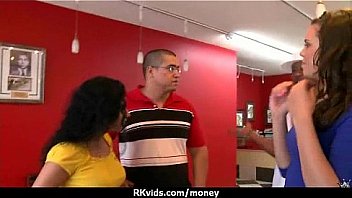 Amateur lets the pussy talk 21