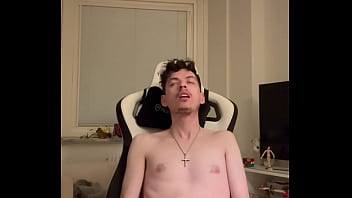 Would you give me a bj underneath the table spizue