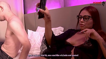 Lua a putinha virtual tomou o lugar da esposinha