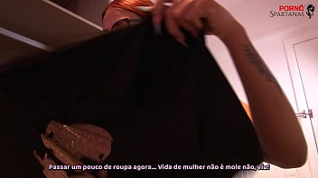 Lua a putinha virtual tomou o lugar da esposinha