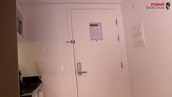 Lua a putinha virtual tomou o lugar da esposinha