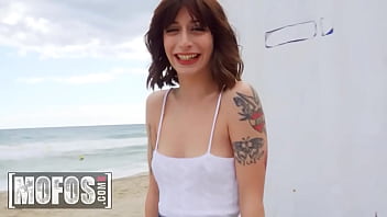 Mofos silvia soprano jordi el nino polla barcelona's backdoor beauty