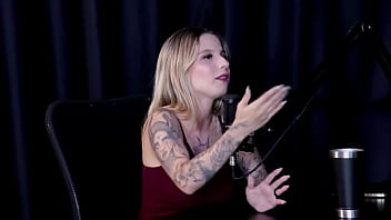 Os melhores momentos da loira naty varga no fire cast com a baby fire sheer red