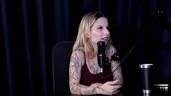 Os melhores momentos da loira naty varga no fire cast com a baby fire sheer red