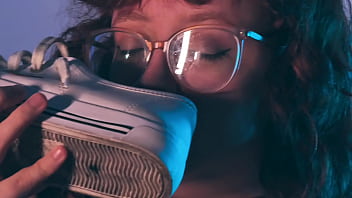 You think you can resist the smell of my dirty nylons